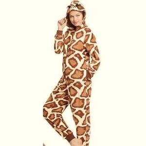 “NIC & NORA” Giraffe Print Hooded Onesie Pajama